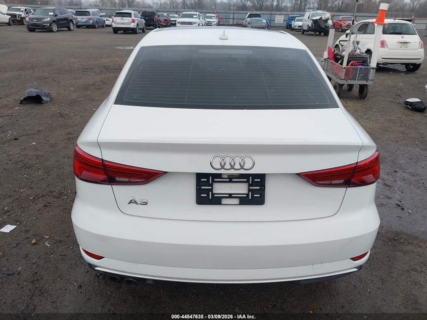 2017 Audi A3 2.0T Premium VIN: WAUAUGFF0H1031796 Lot: 44547635