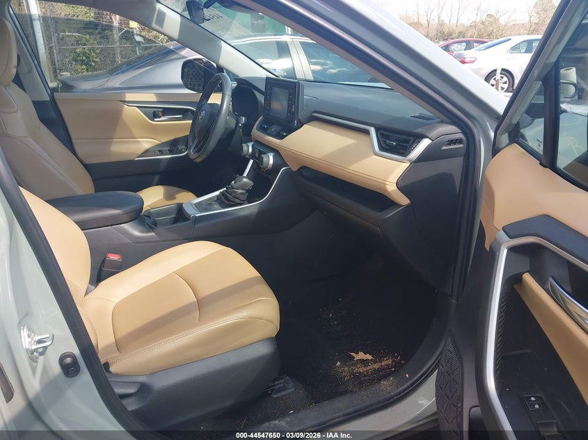 2019 Toyota Rav4 Xle Premium