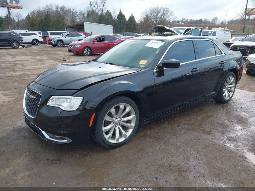 2018 Chrysler 300 Touring L