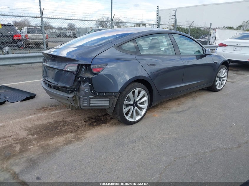 Vin: 5yj3e1ea2jf013390, lot: 45045443, tesla model 3 long range/mid range 20184