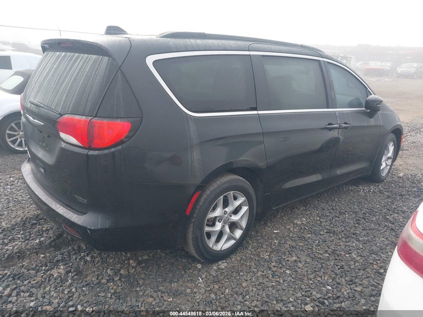 2018 Chrysler Pacifica Touring