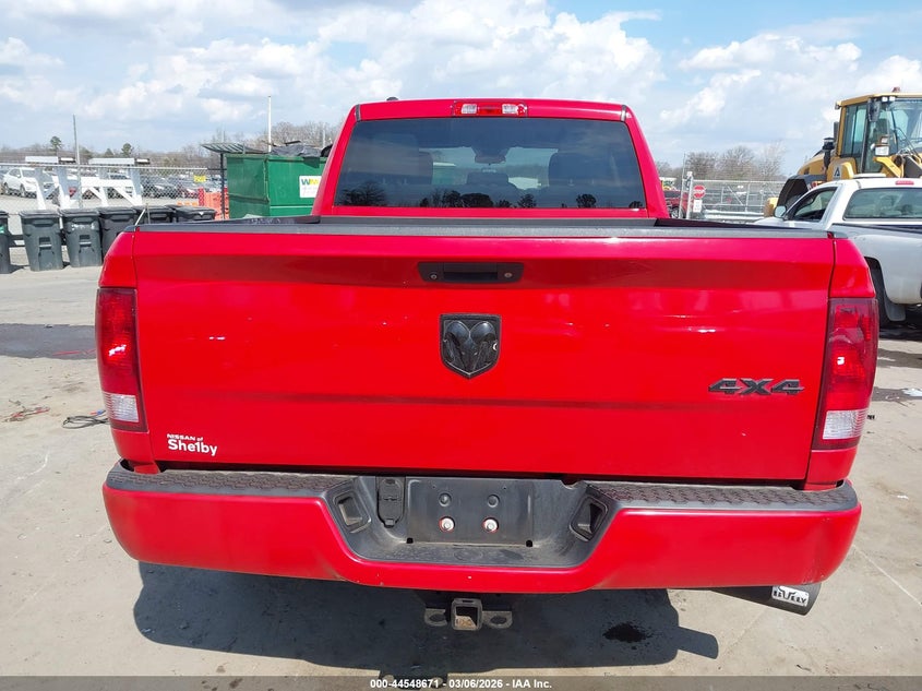 VIN: 1C6RR7FG5JS234996 2018 RAM 1500 ST