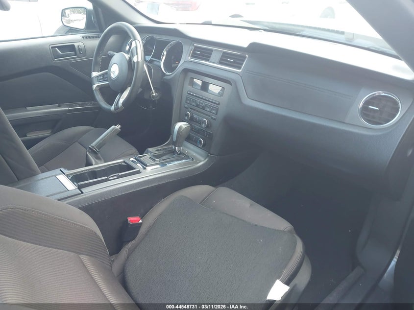 2013 Ford Mustang V6