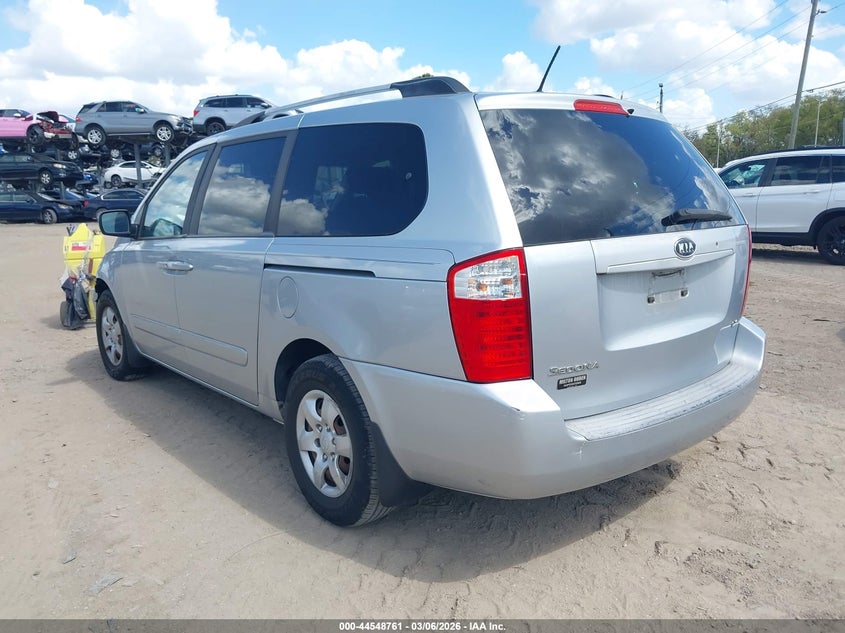 2009 Kia Sedona Lx