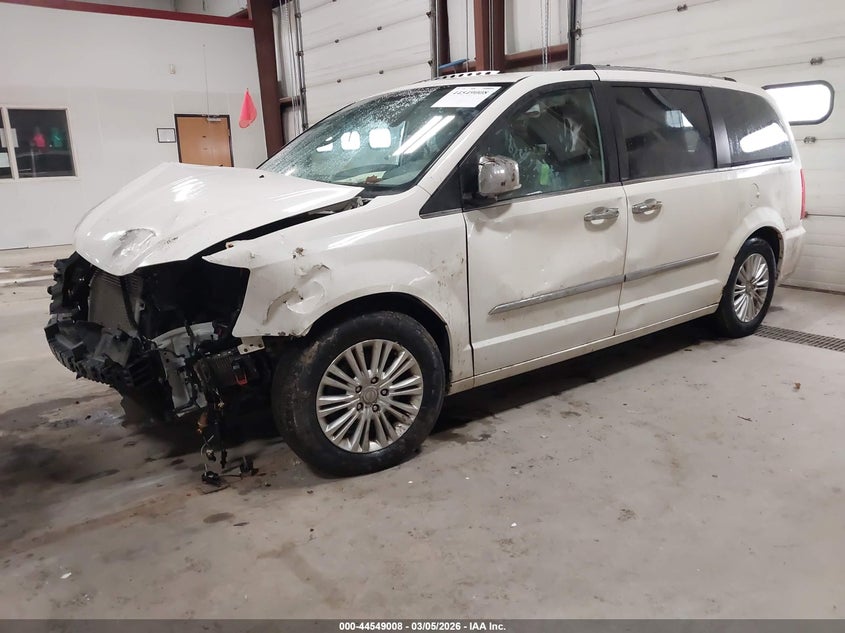 2013 Chrysler Town & Country Limited