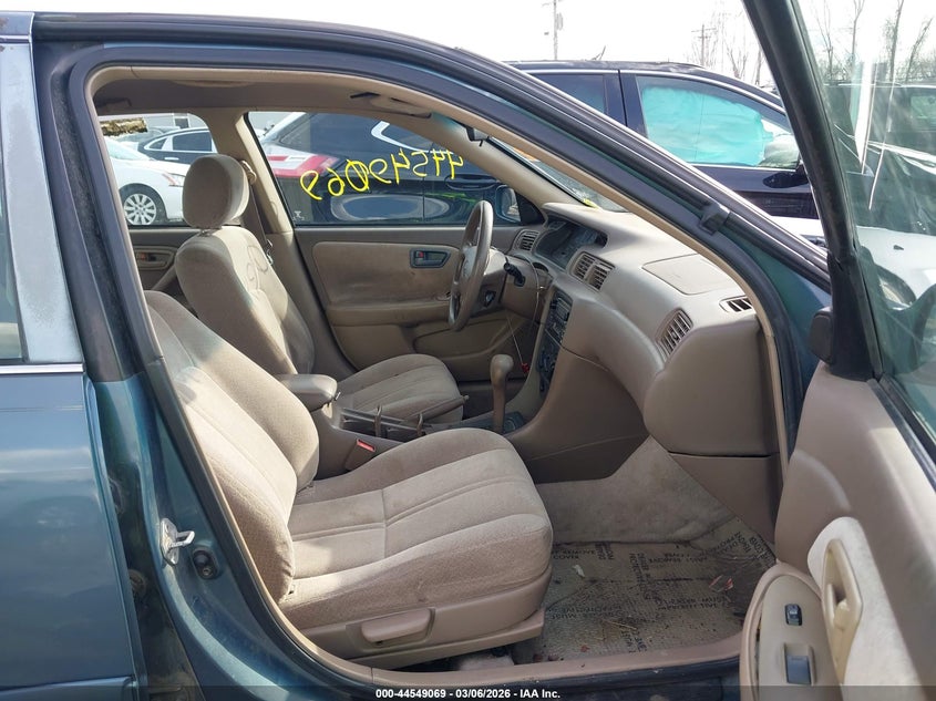 2000 Toyota Camry Le V6