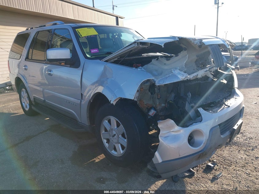 2004 Lincoln Navigator
