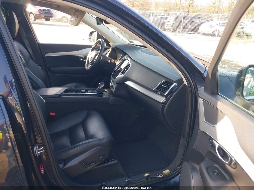 2016 Volvo Xc90 T6 Momentum