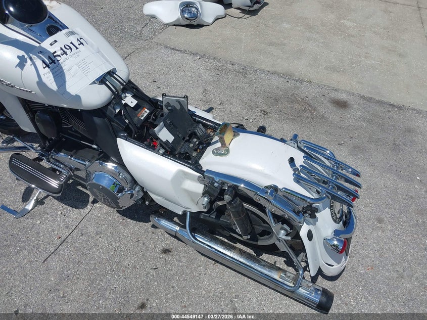 2011 Harley-Davidson Flhx VIN: 1HD1KB41XBB615884 Lot: 44549147