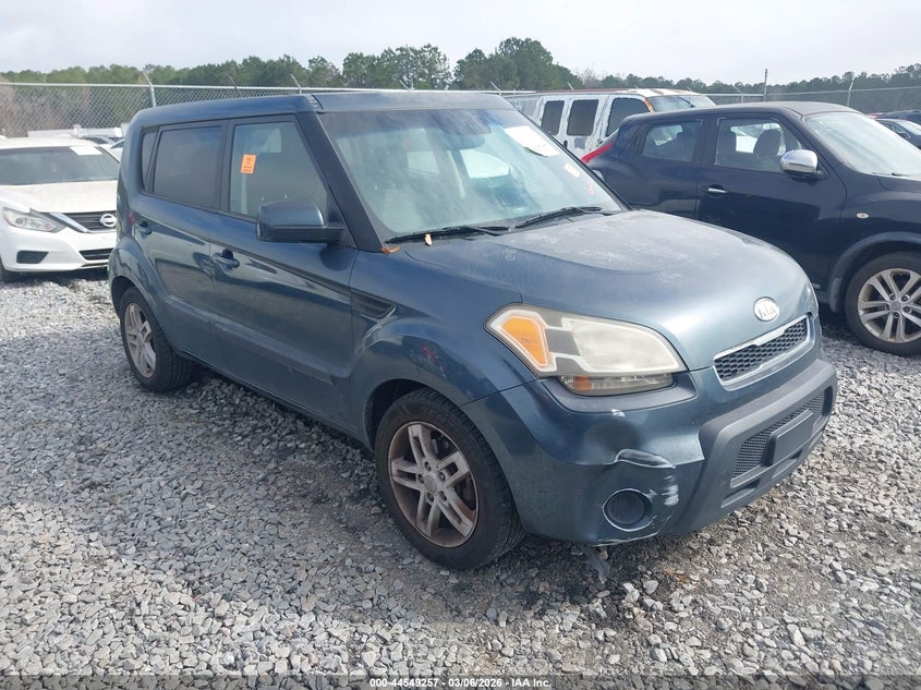 2011 Kia Soul +