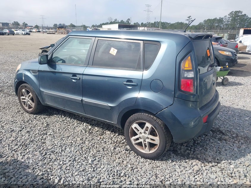 2011 Kia Soul +