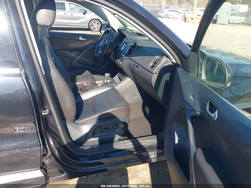 2017 Volkswagen Tiguan 2.0T Sport