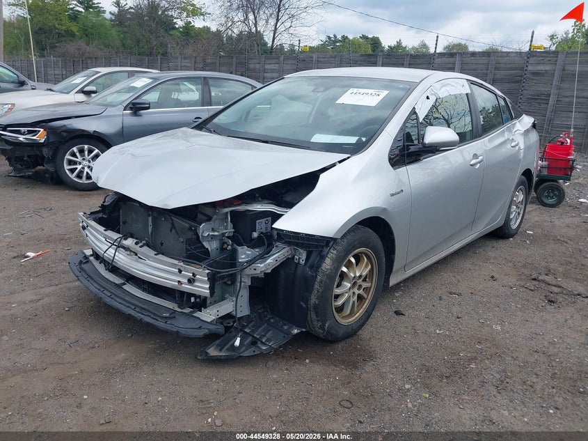 2019 Toyota Prius Xle JTDL9RFU3K3012758 photo 1