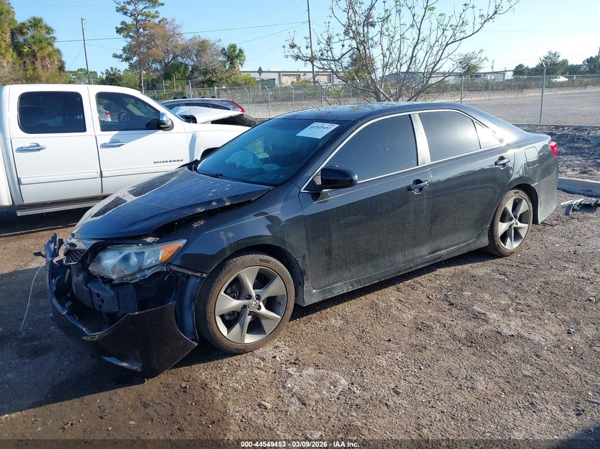2014 Toyota Camry Se V6