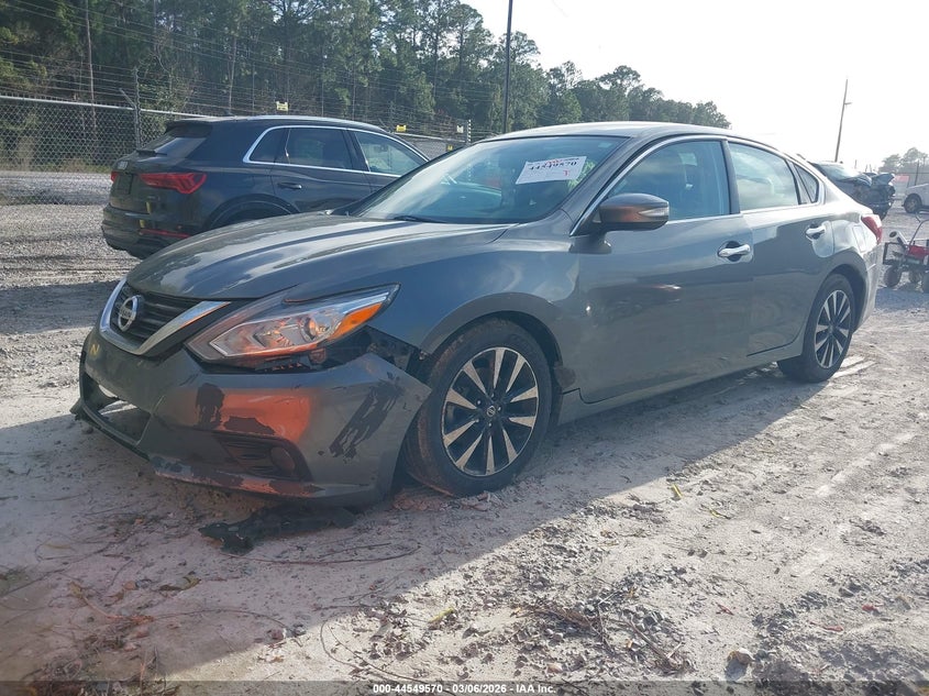 2018 NISSAN ALTIMA auction photo 2