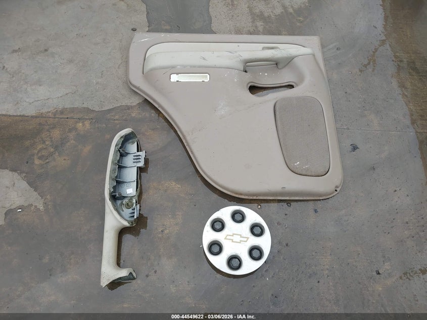 2001 Chevrolet Tahoe Lt VIN: 1GNEC13T81R134381 Lot: 44549622