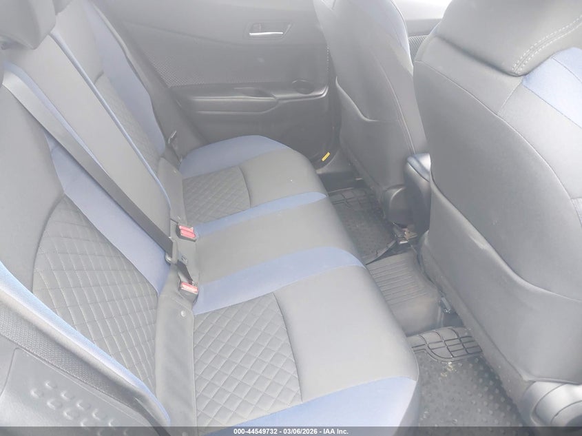 VIN NMTKHMBX6LR108562 2020 TOYOTA C-HR XLE