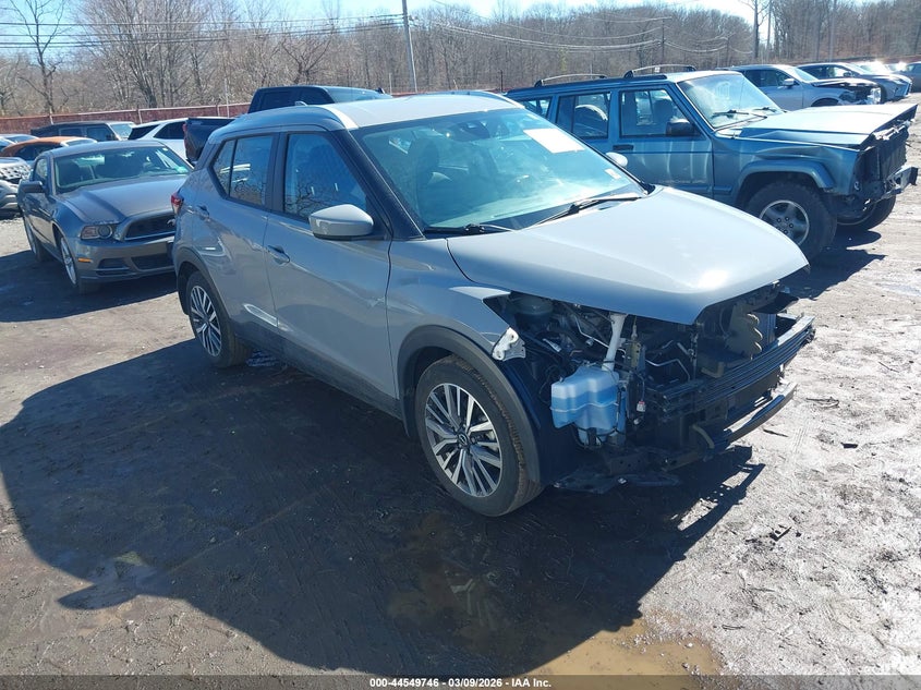 2023 Nissan Kicks Sv Xtronic Cvt