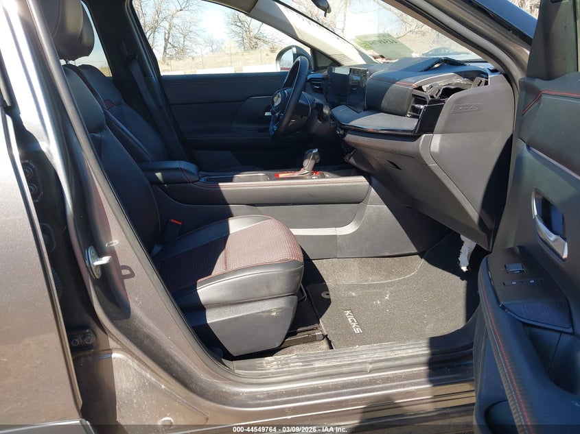 2025 Nissan Kicks Sr Intelligent Awd