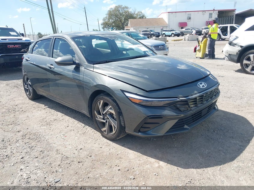 2025 Hyundai Elantra Sel Convenience