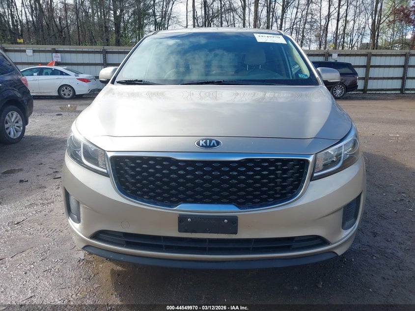 2016 KIA SEDONA auction photo 6