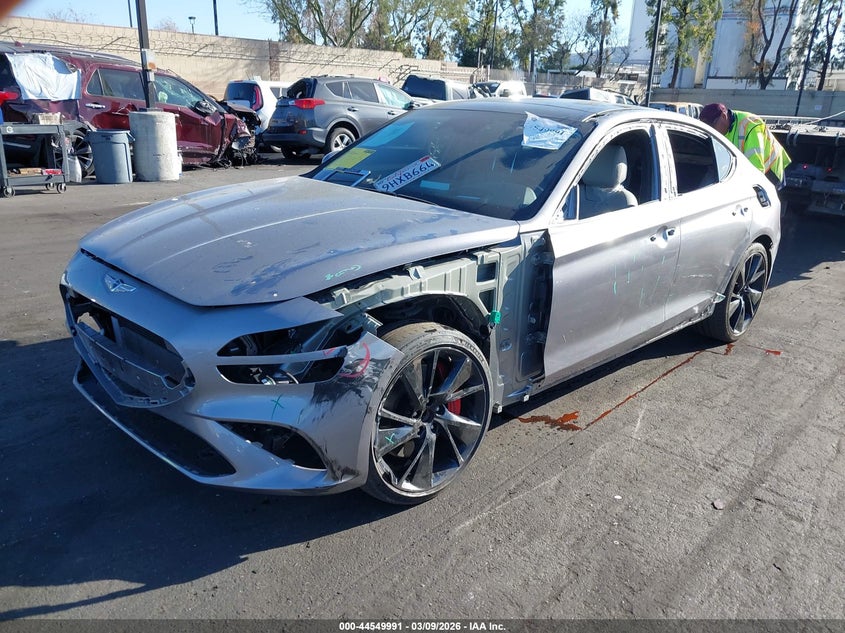 2023 Genesis G70 3.3T Rwd