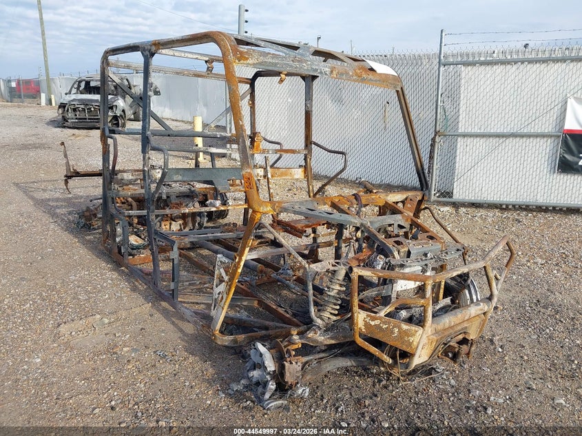 2023 Tracker 812 Cc Utv/Db