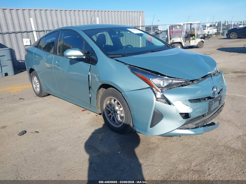 2016 Toyota Prius Three