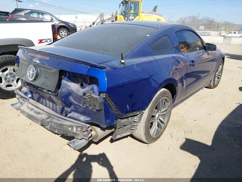 2013 Ford Mustang V6