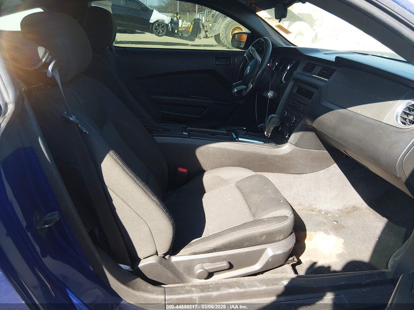 2013 Ford Mustang V6