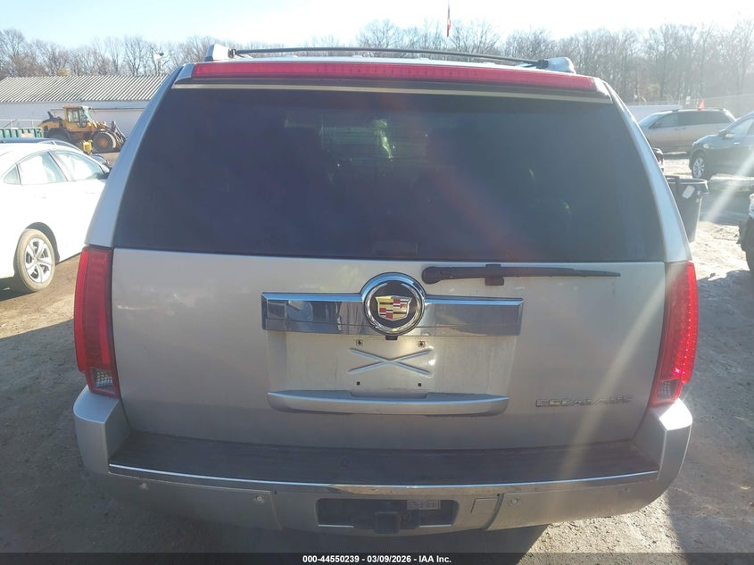 2010 Cadillac Escalade Luxury VIN: 1GYUKBEF0AR197490 Lot: 44550239