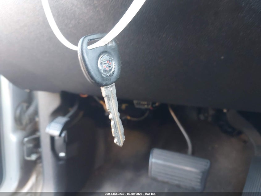 2010 Cadillac Escalade Luxury VIN: 1GYUKBEF0AR197490 Lot: 44550239