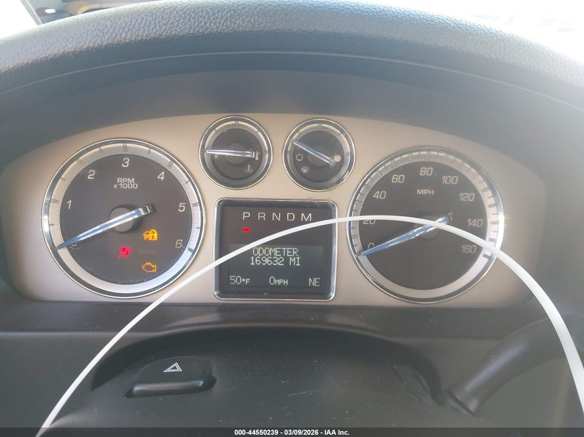 2010 Cadillac Escalade Luxury VIN: 1GYUKBEF0AR197490 Lot: 44550239