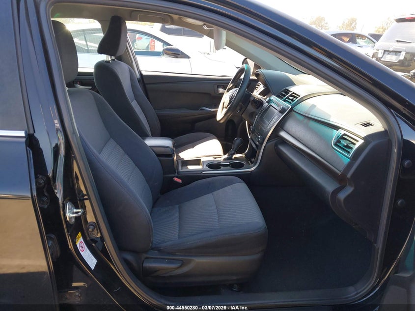 2015 Toyota Camry Le