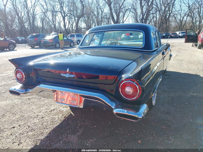 1957 Ford Thunderbird