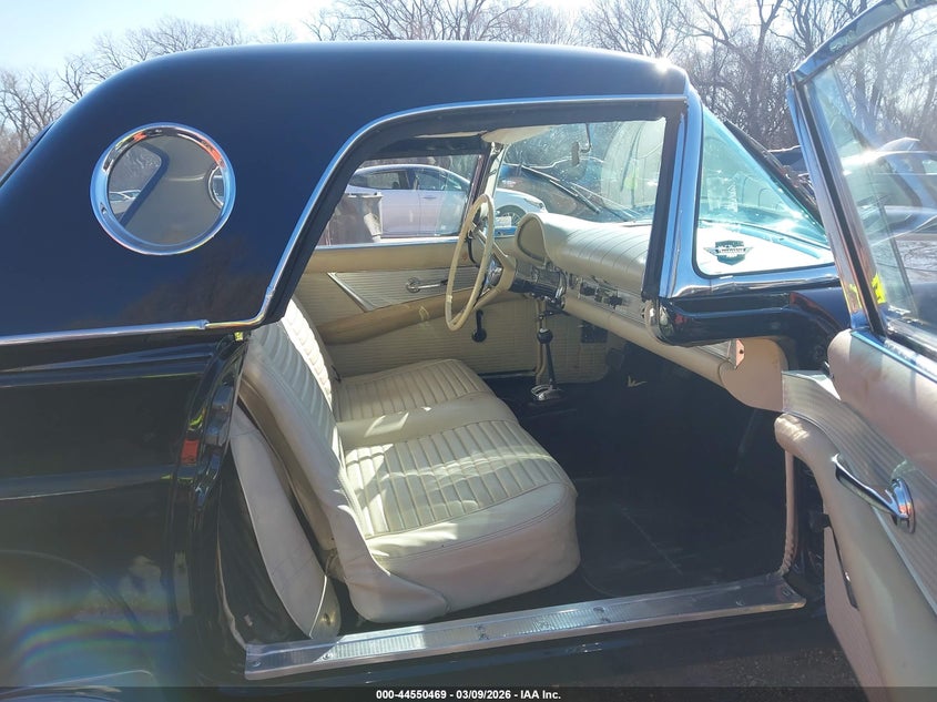 1957 Ford Thunderbird