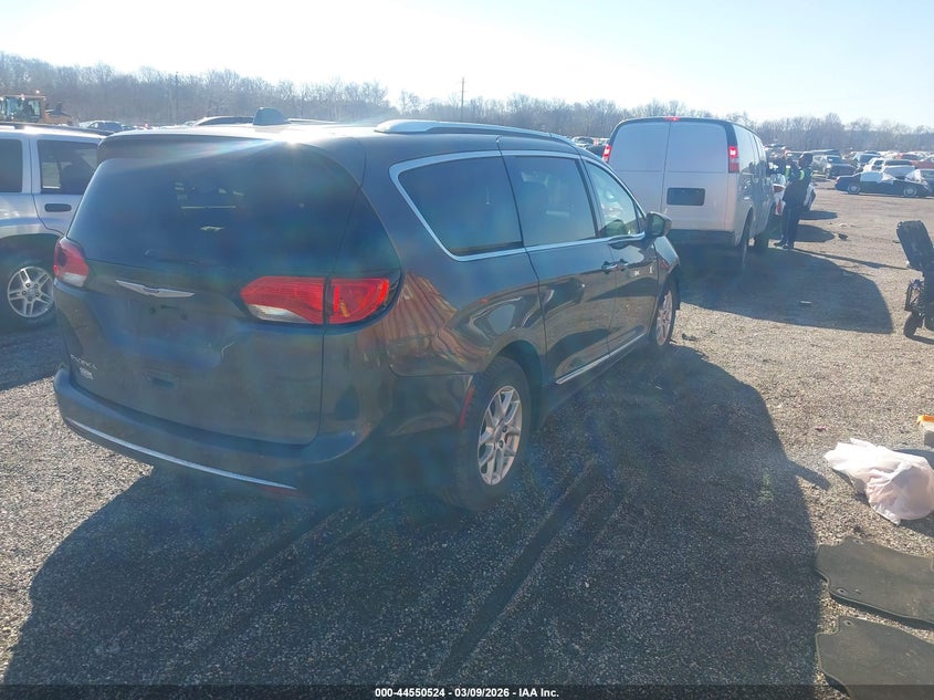 2020 Chrysler Pacifica Touring L