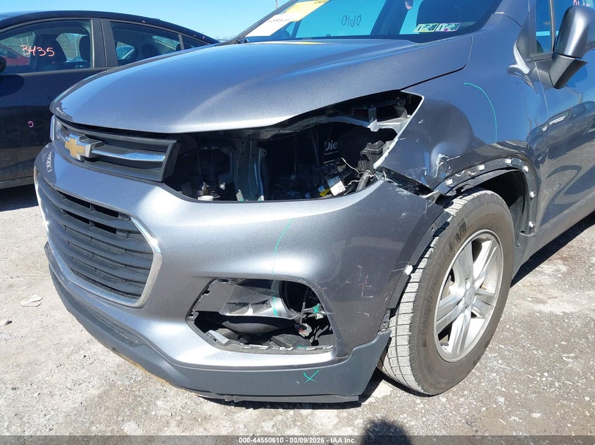 VIN 3GNCJKSB7LL204457 2020 CHEVROLET TRAX FWD LS