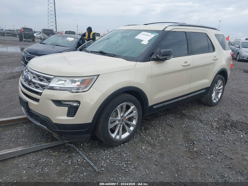 Vin: 1fm5k7d83jgb26642, lot: 45047471, ford explorer xlt 20182