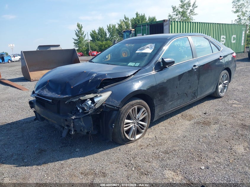 2015 TOYOTA CAMRY auction photo 2