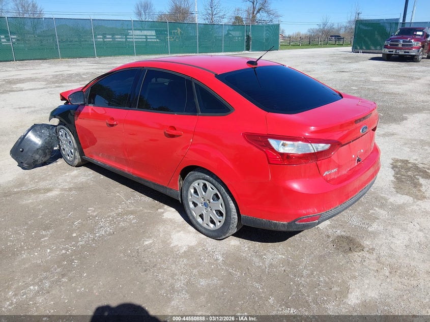 2012 Ford Focus 2.0 Se red Lot 111044550888 Vin 1FAHP3F21CL152676
