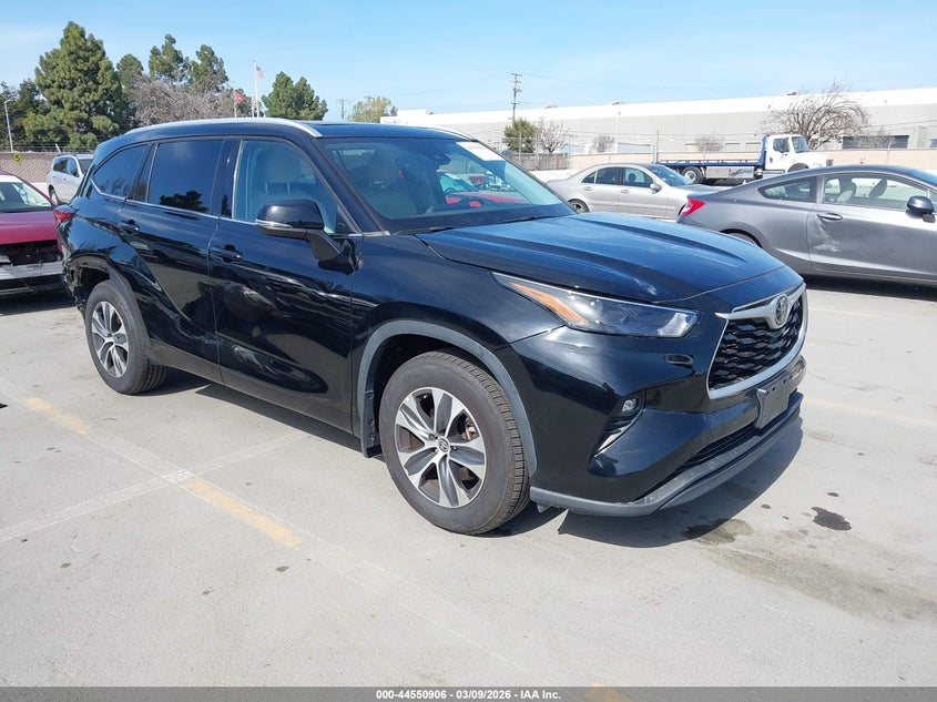 2022 Toyota Highlander Xle