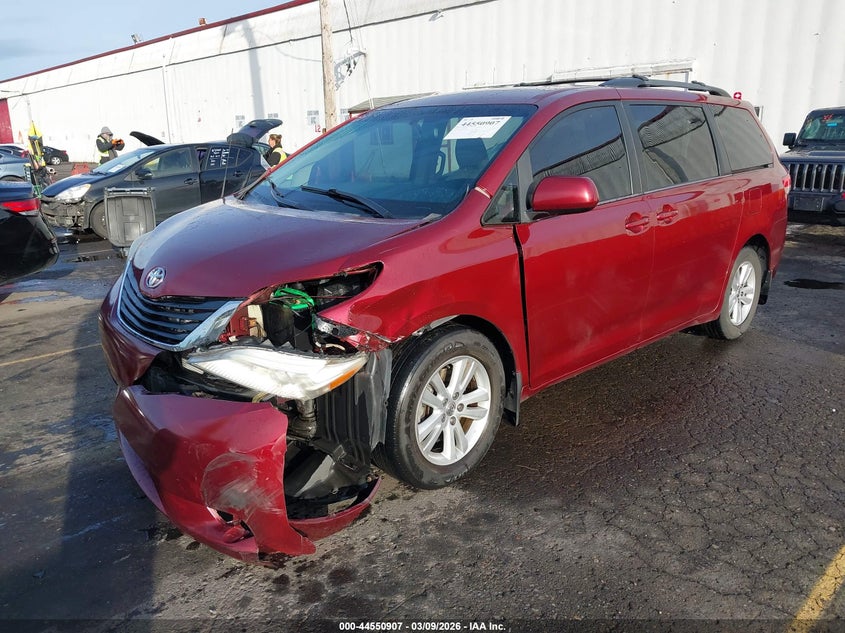 2012 Toyota Sienna Le 7 Passenger