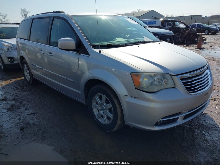 2012 Chrysler Town & Country Touring