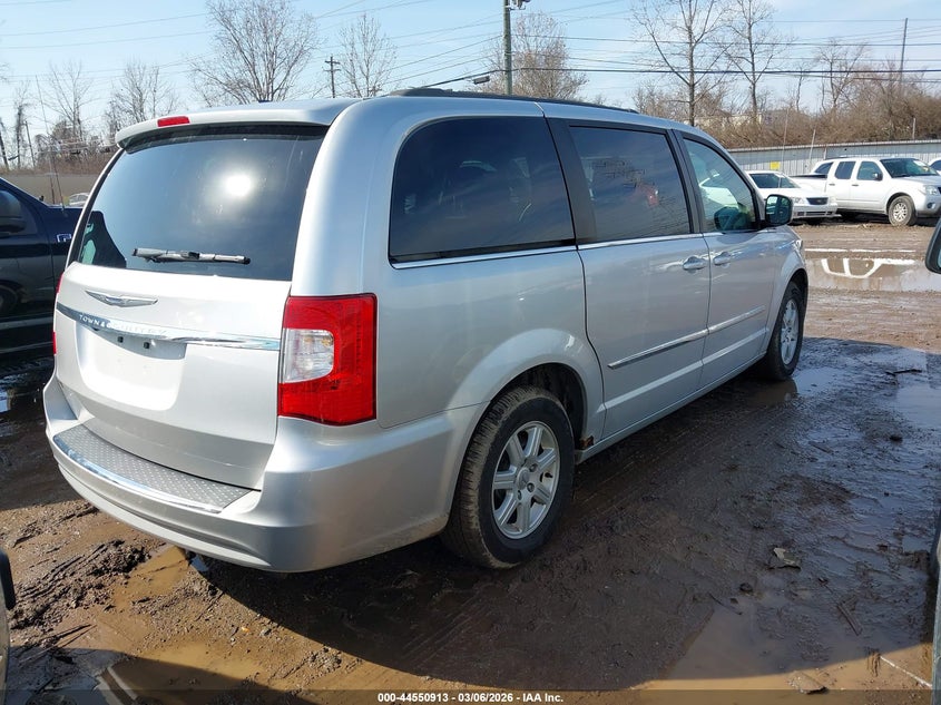 2012 Chrysler Town & Country Touring