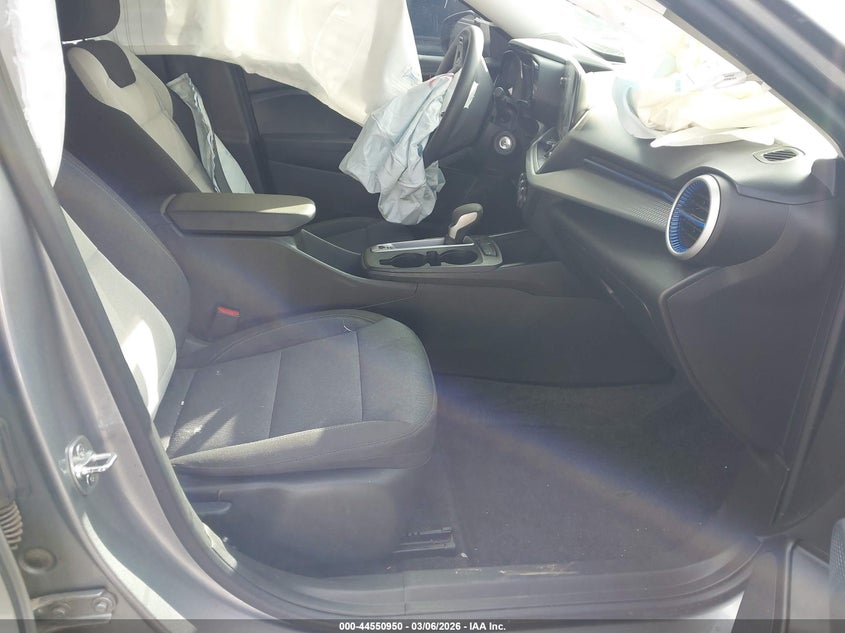 2024 CHEVROLET TRAX auction photo 5