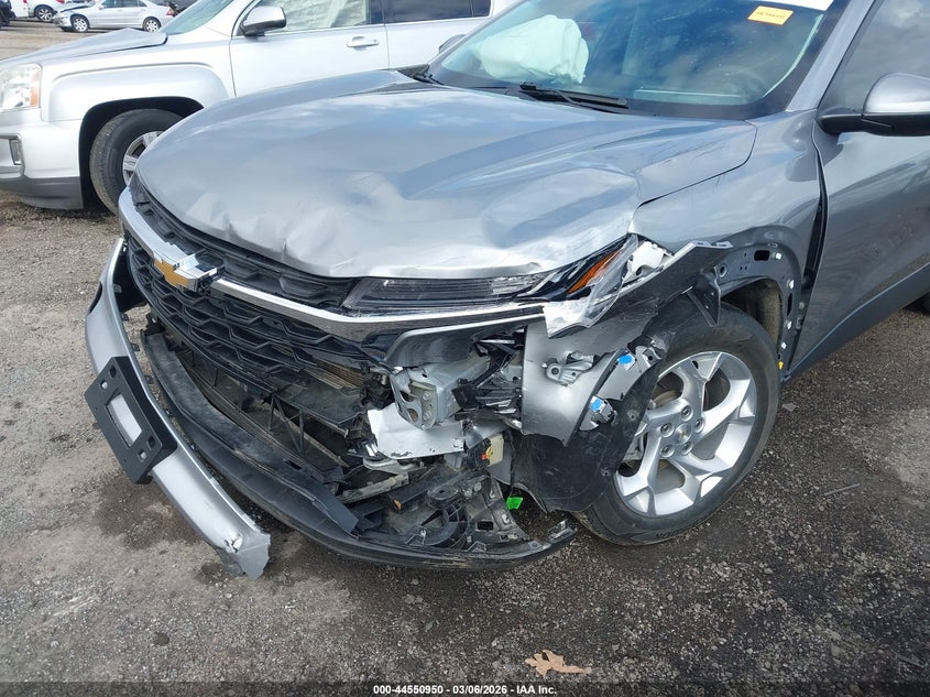 2024 CHEVROLET TRAX auction photo 6