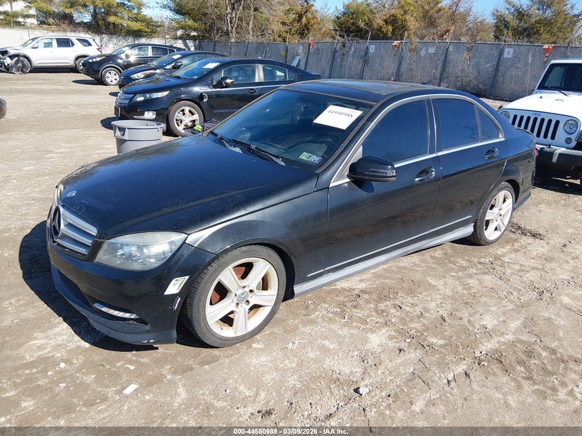 2011 Mercedes-Benz C 300 Luxury 4Matic/Sport 4Matic