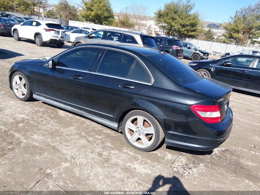 2011 Mercedes-Benz C 300 Luxury 4Matic/Sport 4Matic