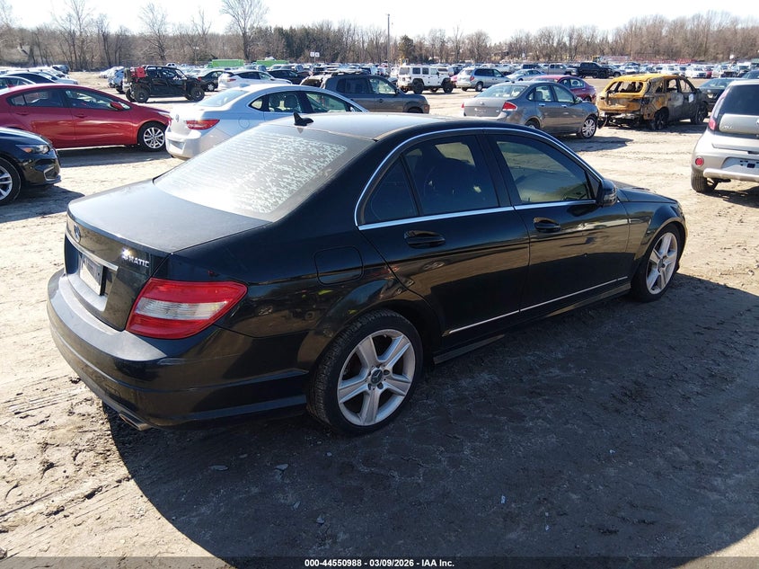 2011 Mercedes-Benz C 300 Luxury 4Matic/Sport 4Matic